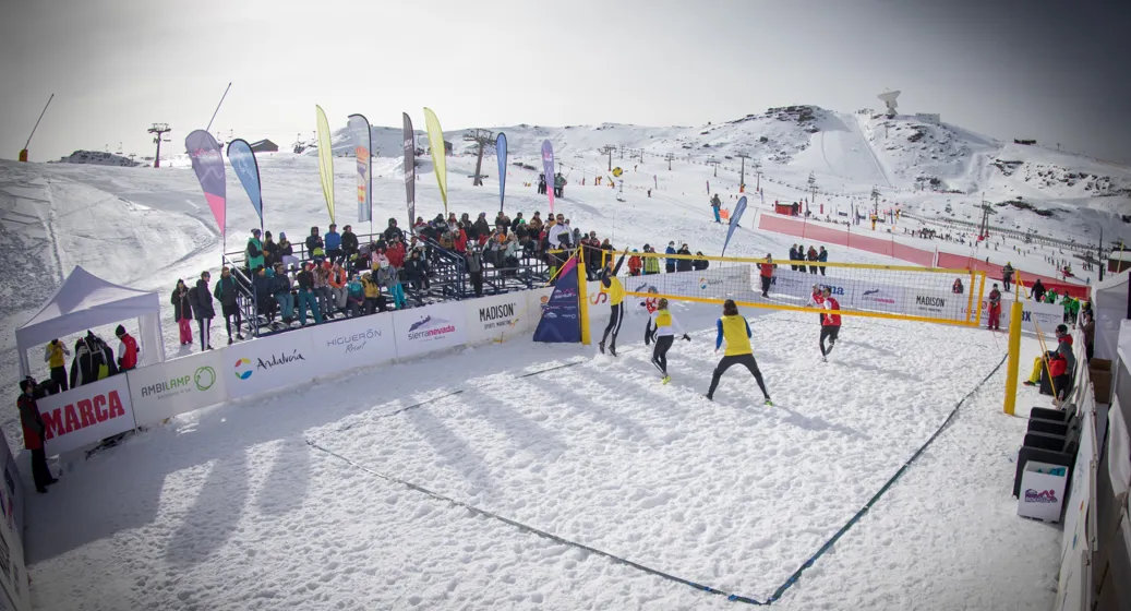 El Sierra Nevada International Snow Volley Open se estrena por todo lo alto