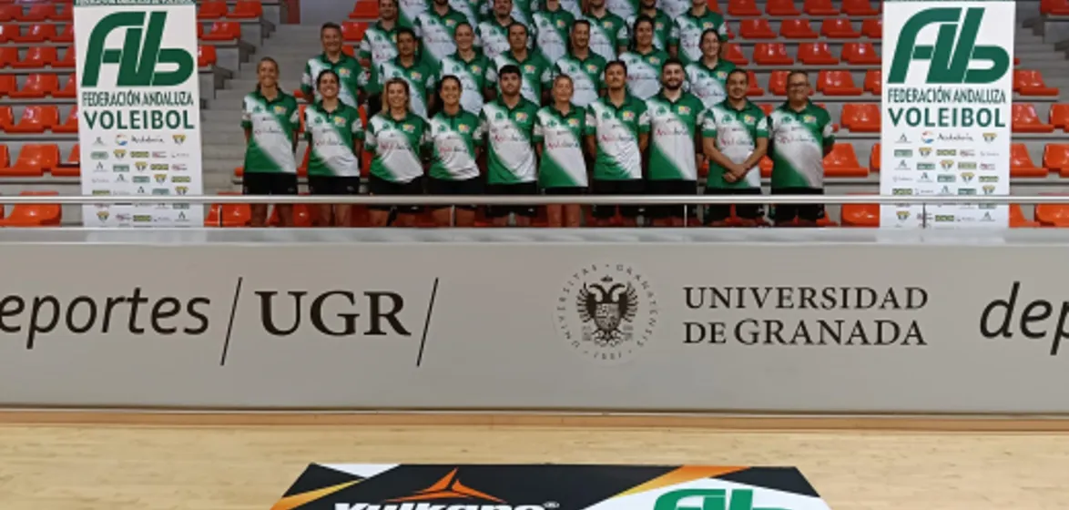 Comienza en Granada el Curso Nacional de Entrenadores de Voleibol de Nivel III
