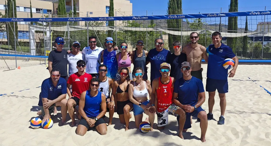 Finalizan con éxito las Jornadas de Especialización para Entrenadores de Vóley Playa