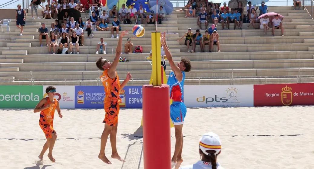 Lorca acoge las Jornadas de Especialización para Entrenadores de Vóley Playa 2025